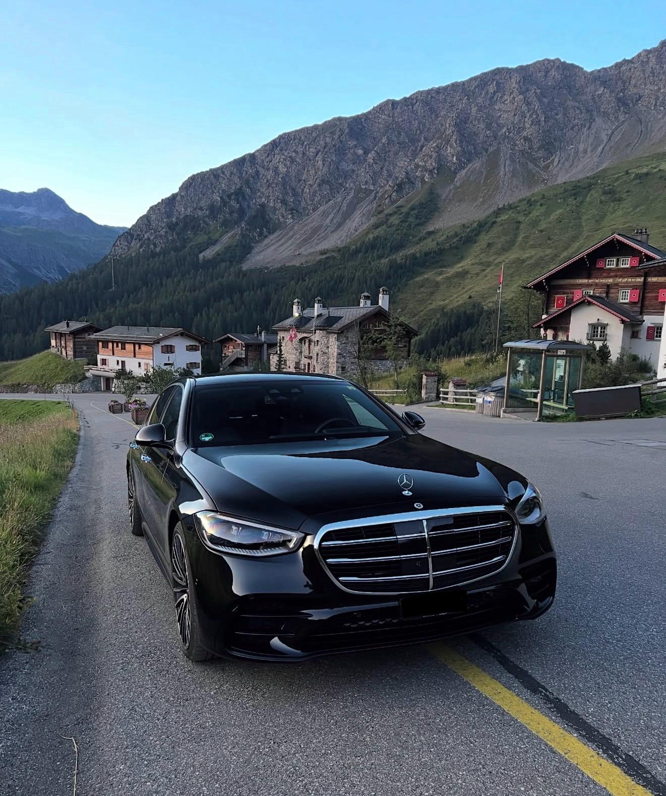 Luxury Chauffeur Vehicle